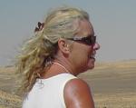 Carolina beim Kamelreiten in gypten